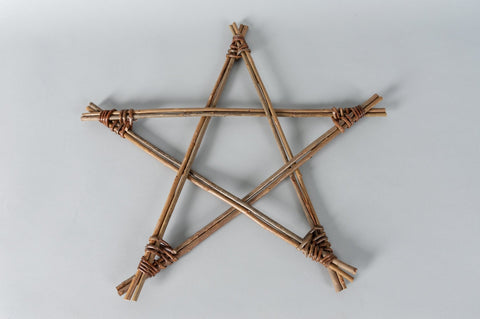 Handmade Willow Star Medium - Anna Liebmann - Made Scotland