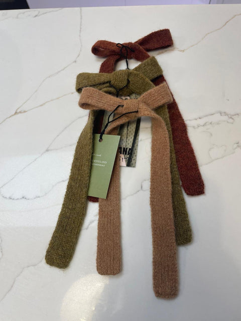 Knitted Hair Ribbon - Fudge - Rosana Expósito - Made Scotland