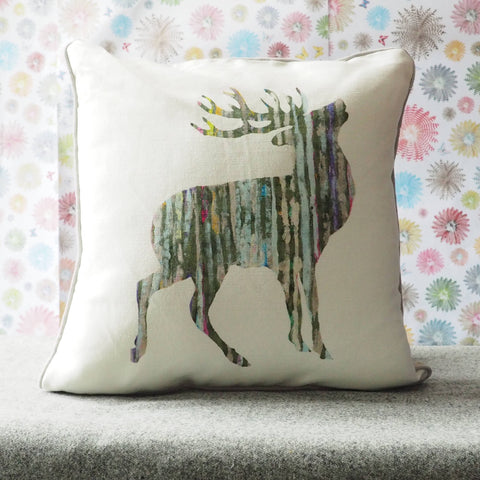 SQUARE CUSHION - Silver Stag facing right (Avail R6Fzz 07/24)