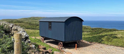 7 OF THE BEST SHEPHERD HUT HOLIDAYS IN SCOTLAND - Made Scotland