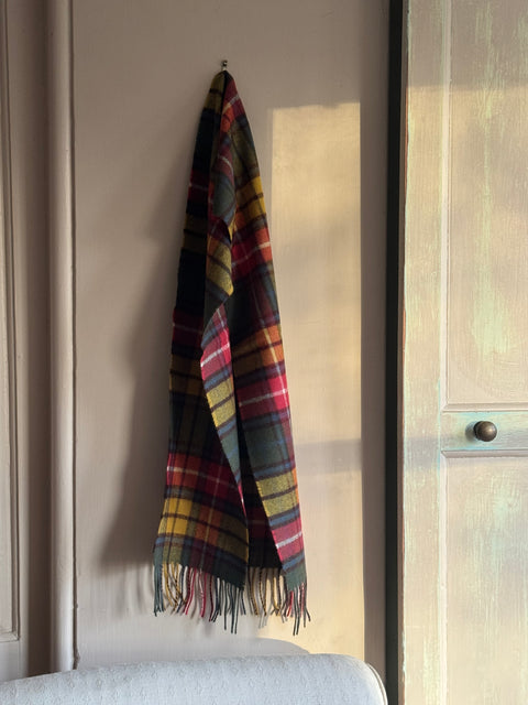 Tartan Lambswool Scarf in Buchanan Antique Tartan