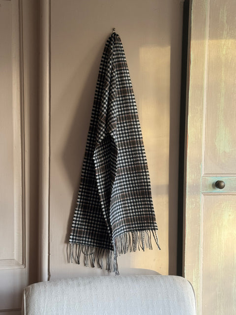 Scottish Lambswool Scarf in Burns Check