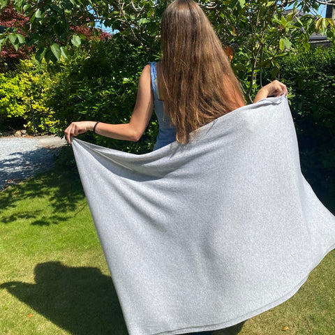 Light Grey Cashmere Travel Wrap - Light Grey - Ava Innes - Made Scotland