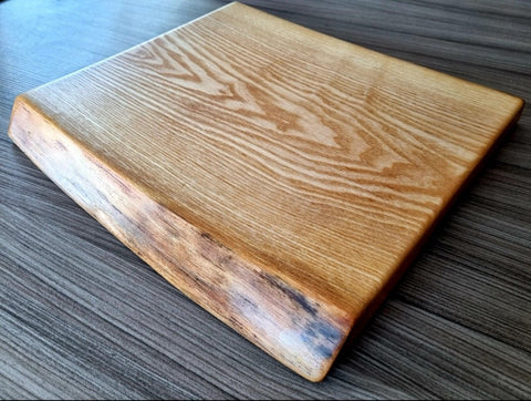 Live-Edge Hardwood Chopping Board - Medium - Evison Creations - Made Scotland