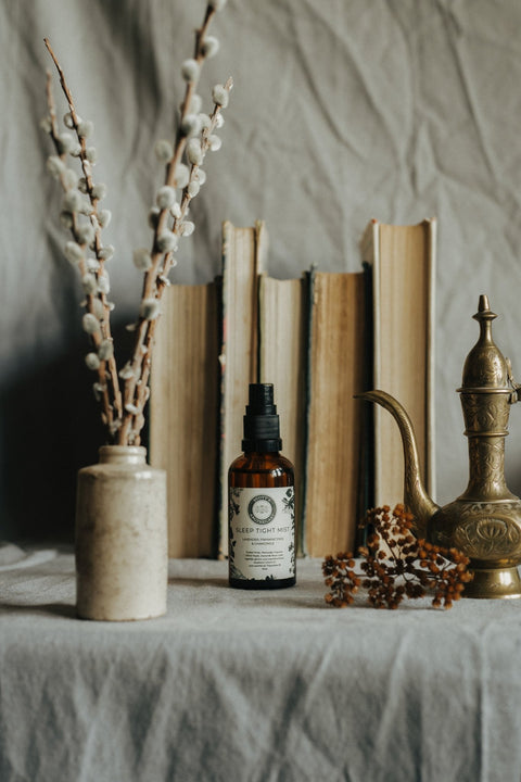 Sleep Tight Mist Lavender, Frankincense & Chamomile - Scott's Apothecary - Made Scotland