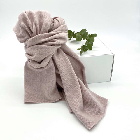 Soft Pink Luxury Pure Cashmere Wrap - Pink - Ava Innes - Made Scotland