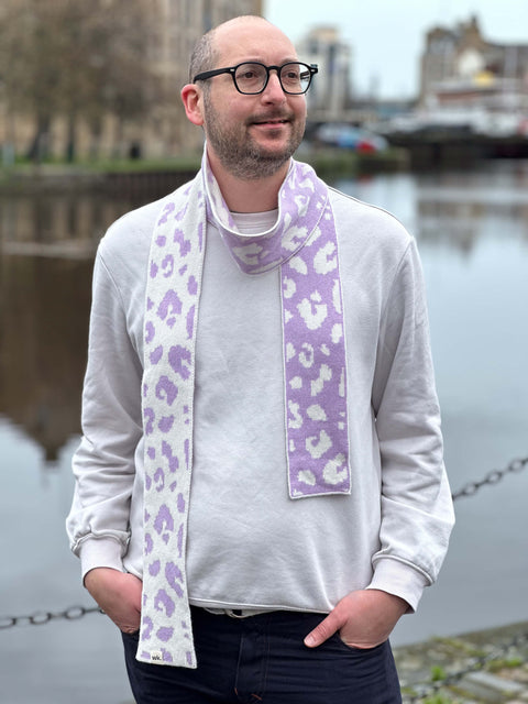 Narrow Leopard Print Scarf