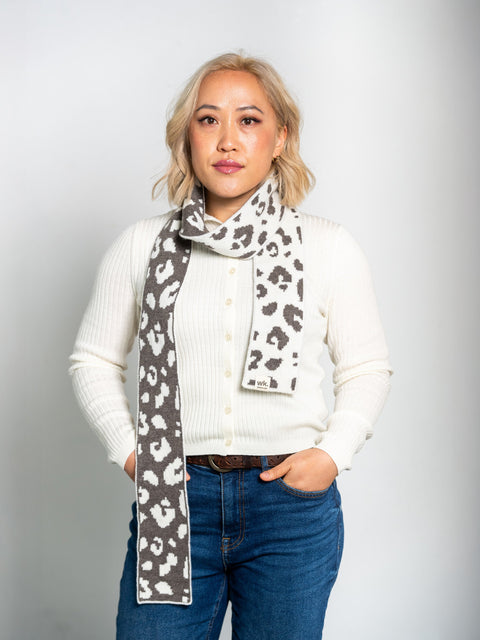 Narrow Leopard Print Scarf