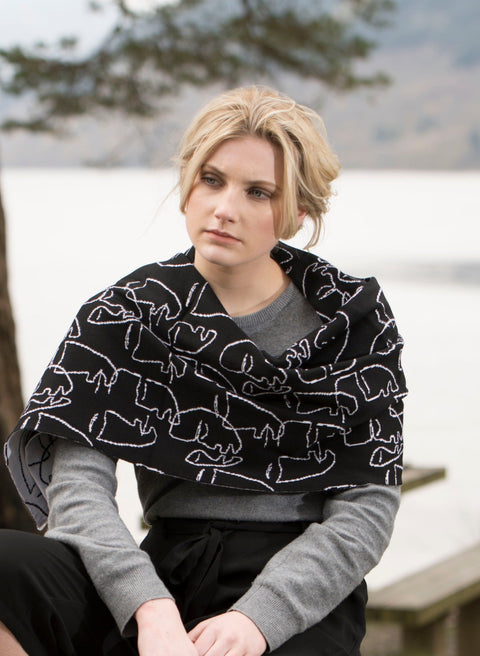 Jacquard scarf in black and white - Island Nation Studio - Made Scotland