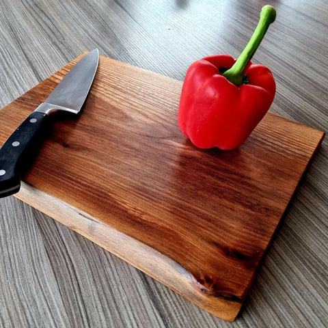 Live-Edge Hardwood Chopping Board - large - Evison Creations - Made Scotland