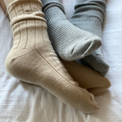 Men's Natural Luxury Ribbed Cashmere Socks - UK 7-9 - Ava Innes - Made Scotland